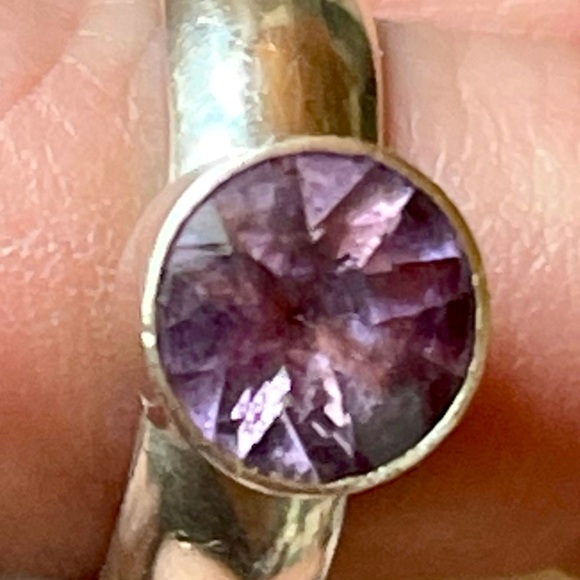 2ct AMETHYST set in Sterling Ring. Winner! MOST UNIQUE STONE & SETTING! MUST SEE - Picture 6 of 16